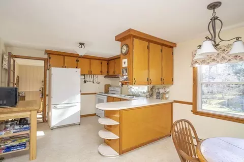 183 Glendale Rd, Attleboro, MA 02703 photo 8