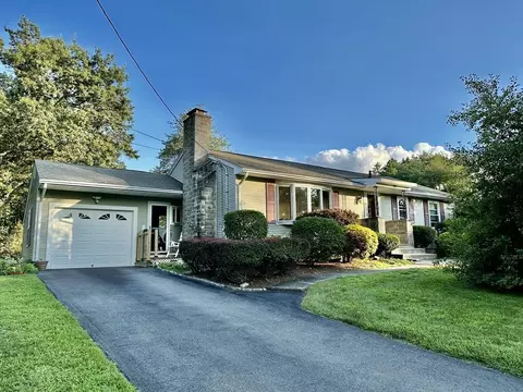183 Glendale Rd, Attleboro, MA 02703