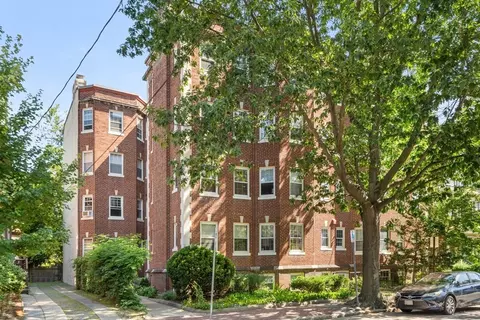 61 Garfield St #6, Cambridge, MA 02138