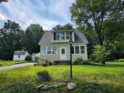 26 Hough Rd, Sutton, MA 01590 photo 2