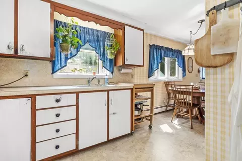 83 Locust St, Danvers, MA 01923 photo 22