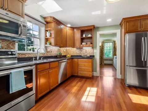 70 Edgebrook Rd, Framingham, MA 01701 photo 7