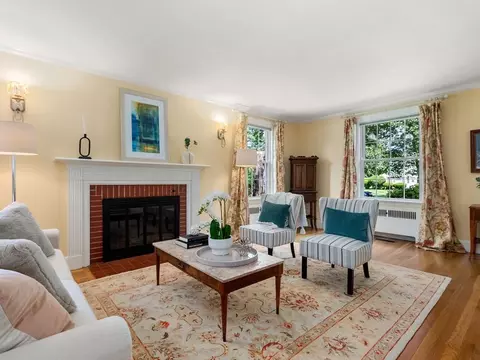 70 Edgebrook Rd, Framingham, MA 01701 photo 3