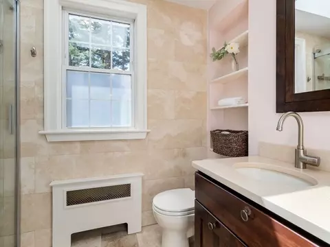 70 Edgebrook Rd, Framingham, MA 01701 photo 16