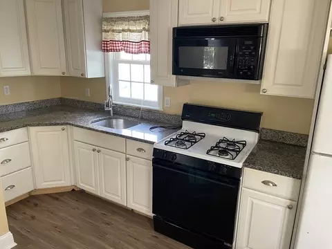30 Cromesett Rd, Wareham, MA 02571 photo 3