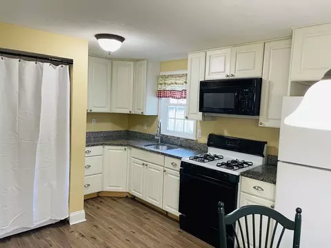 30 Cromesett Rd, Wareham, MA 02571 photo 6