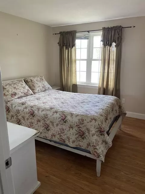 30 Cromesett Rd, Wareham, MA 02571 photo 11