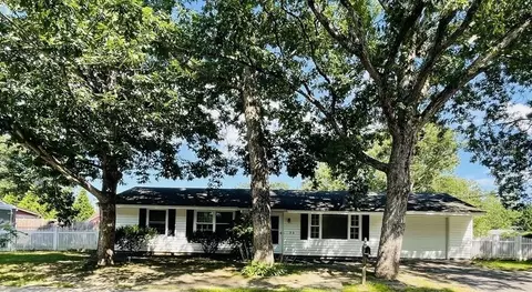 30 Cromesett Rd, Wareham, MA 02571 photo 2
