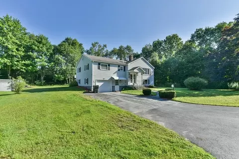 85 Klebart Ave, Webster, MA 01570