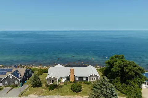 73 Seaview Dr, Plymouth, MA 02360
