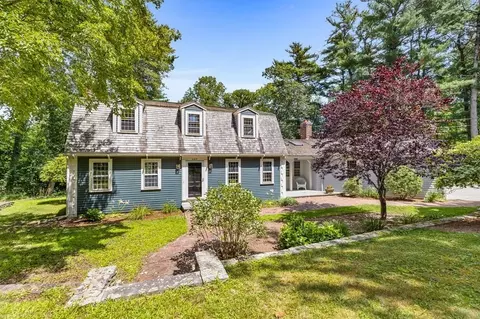 664 1st Parish Rd, Scituate, MA 02066