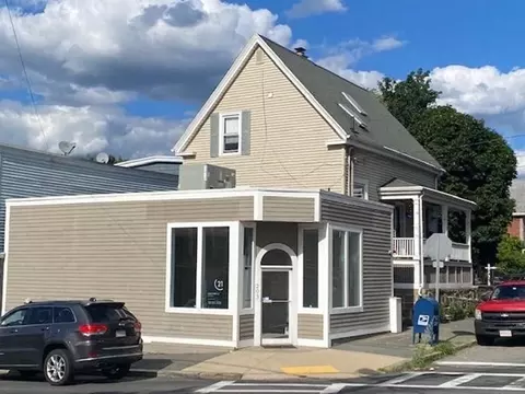 203 Burrill St Aka 2 Middlesex Ave, Swampscott, MA 01907