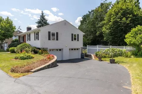 4 Eastern Ave, Stoneham, MA 02180 photo 3