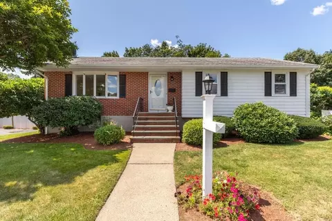4 Eastern Ave, Stoneham, MA 02180