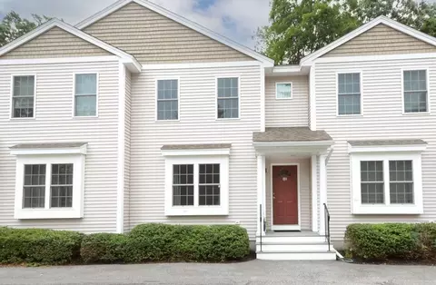 15 Pine St #1C, Maynard, MA 01754