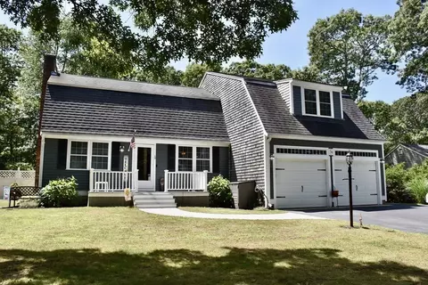 16 Whimbrel Dr, Bourne, MA 02532