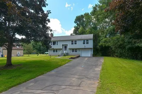 575 Massapoag Ave, Sharon, MA 02067