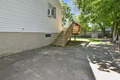 20 Governors Dr, Reading, MA 01867 photo 26