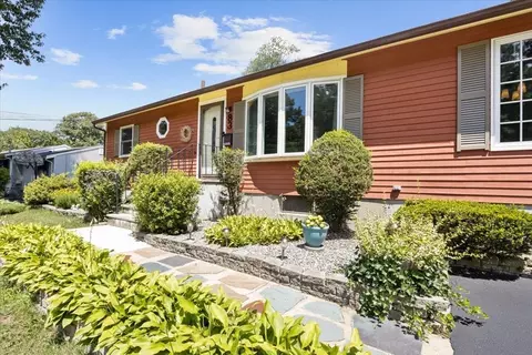 83 Brookside Rd, Rockland, MA 02370
