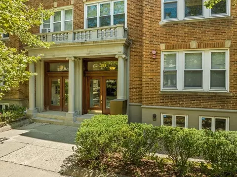 323 Saint Paul St #1, Brookline, MA 02446