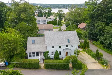 110 Arthur St, Fall River, MA 02720