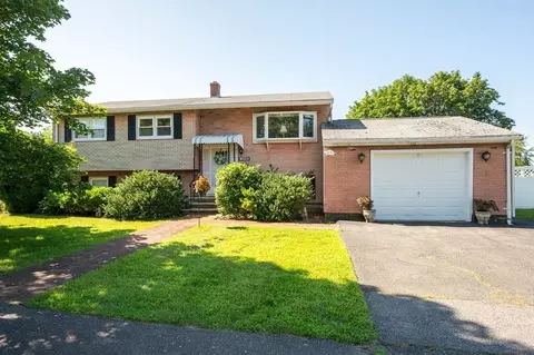 3 Truman Rd, Peabody, MA 01960