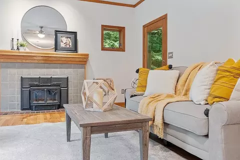 3 Samuels Ln, Sterling, MA 01564 photo 7