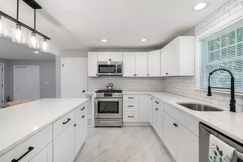 265 Lake St, Haverhill, MA 01832