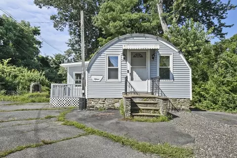 15 Wall St, Southbridge, MA 01550