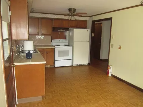 19 Victoria Dr, Webster, MA 01570 photo 7