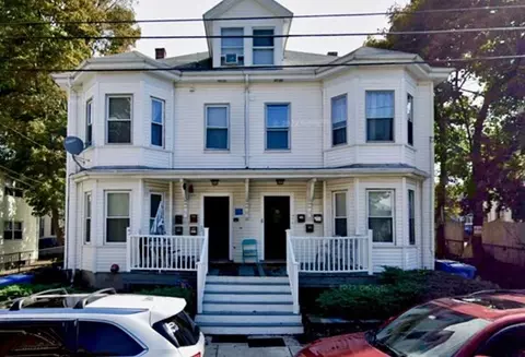64-70 Hall St, Waltham, MA 02453