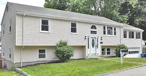 6 Smith Ter, Braintree, MA 02184