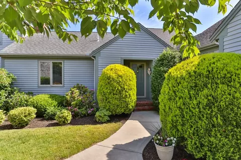 1 Seastrand Way #7, Chatham, MA 02633
