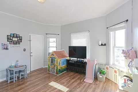 152 Saint Mary St, Fall River, MA 02720 photo 31