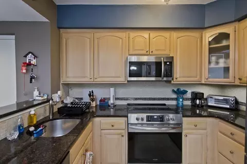 34 Sumner Ave #216, Springfield, MA 01108 photo 4