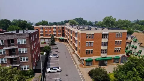 34 Sumner Ave #216, Springfield, MA 01108