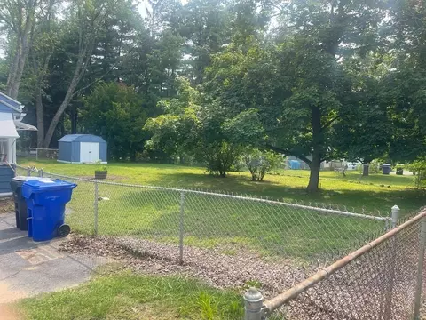 18 Pidgeon Dr, Springfield, MA 01119 photo 19