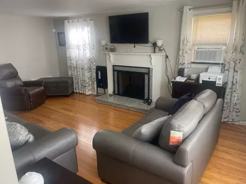 18 Pidgeon Dr, Springfield, MA 01119 photo 6