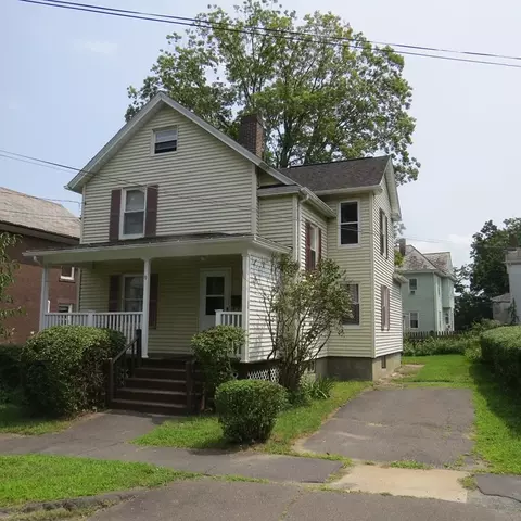 9 Stoddard St, Northampton, MA 01060
