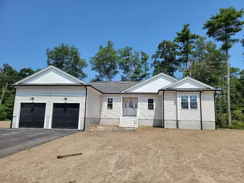 6 Serenity Ln, Dartmouth, MA 02747