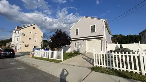 24 Manchester St, Fall River, MA 02721 photo 41