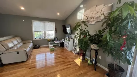 24 Manchester St, Fall River, MA 02721 photo 4