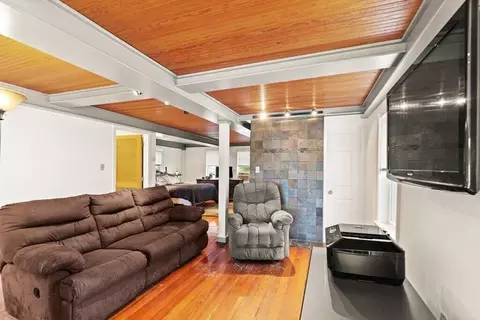 21 Eastern Ave, Gloucester, MA 01930 photo 11
