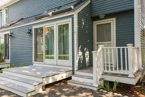 18 Green #7, Ipswich, MA 01938