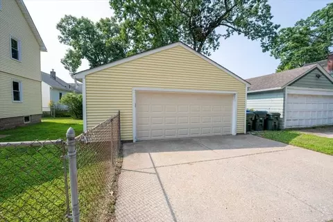 106-108 Dwight Rd, Springfield, MA 01108 photo 4