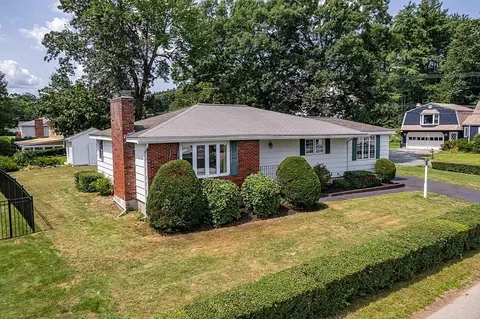5 Barton Ave, Dracut, MA 01826 photo 3