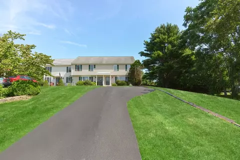 56 Wildwood Ave #56, East Bridgewater, MA 02333