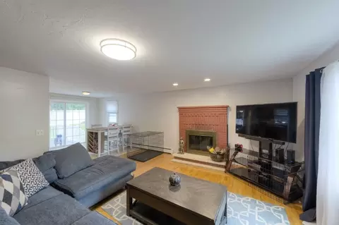 11 Waban Ave, Worcester, MA 01604
