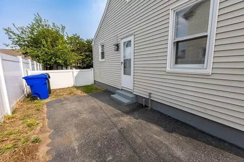 77 Derryfield Ave, Springfield, MA 01118 photo 31