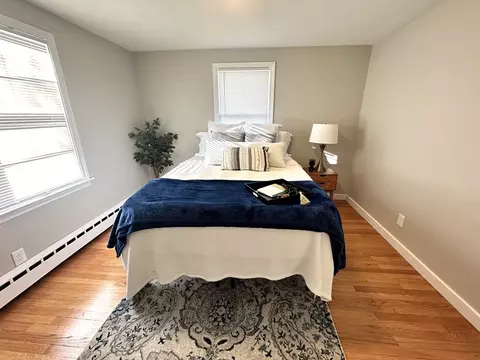 77 Derryfield Ave, Springfield, MA 01118 photo 12